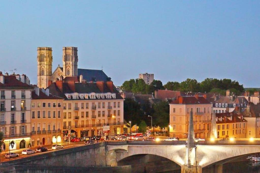 Lion King Appart 65 M2 Tout Inclus Chalon-sur-Saône Dış mekan fotoğraf